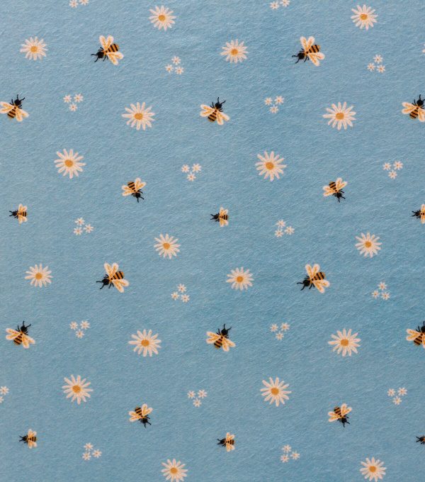 Bee   Daisy Super Snuggle Flannel Fabric