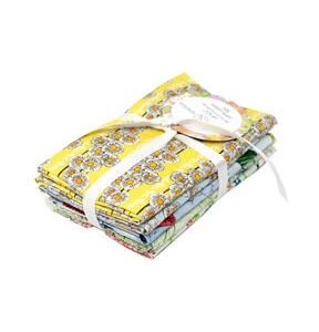 Stitch   Sparkle Maries Picnic 18 x21  5pcs Cotton Fabric Quarter Bundle