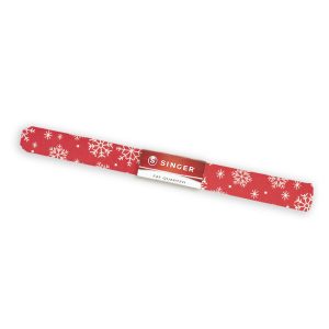 Singer 18 x 21 Snowflakes on Red Christmas Cotton Fabric Quarter 1pc